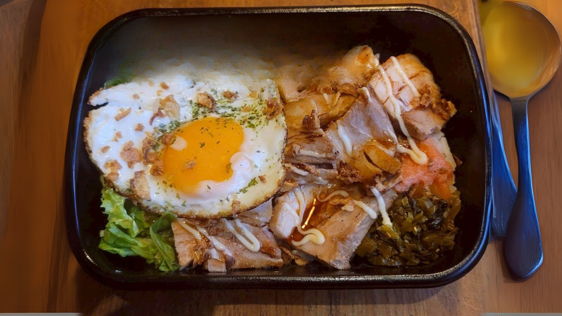 ローストポーク丼